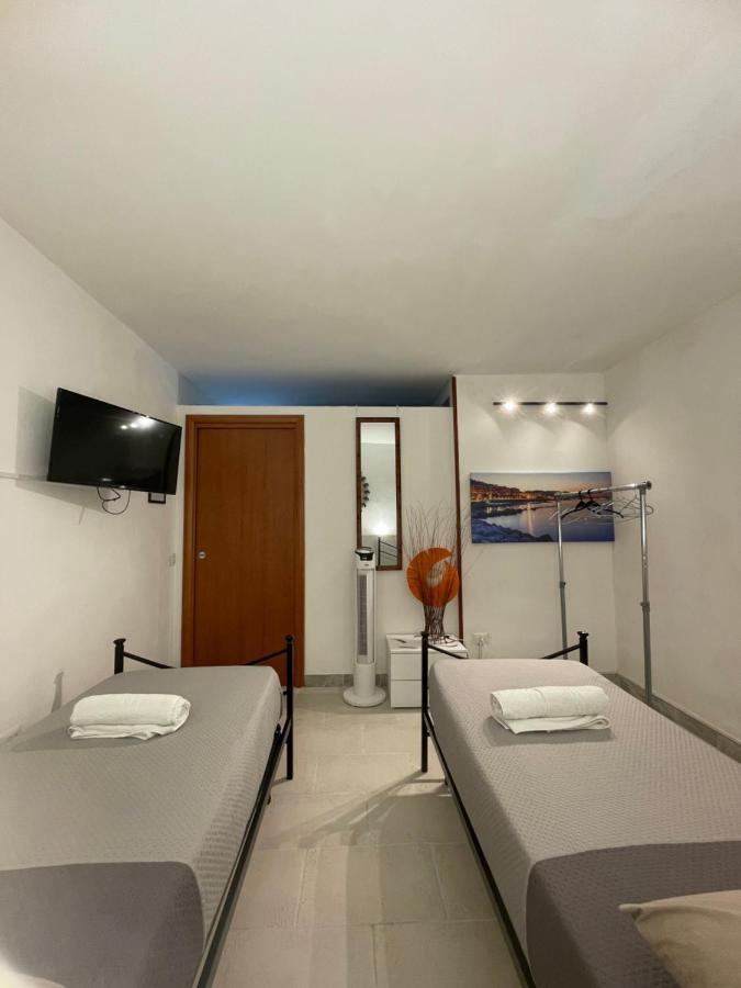 Lisaapartmenthouseサレルノ エクステリア 写真