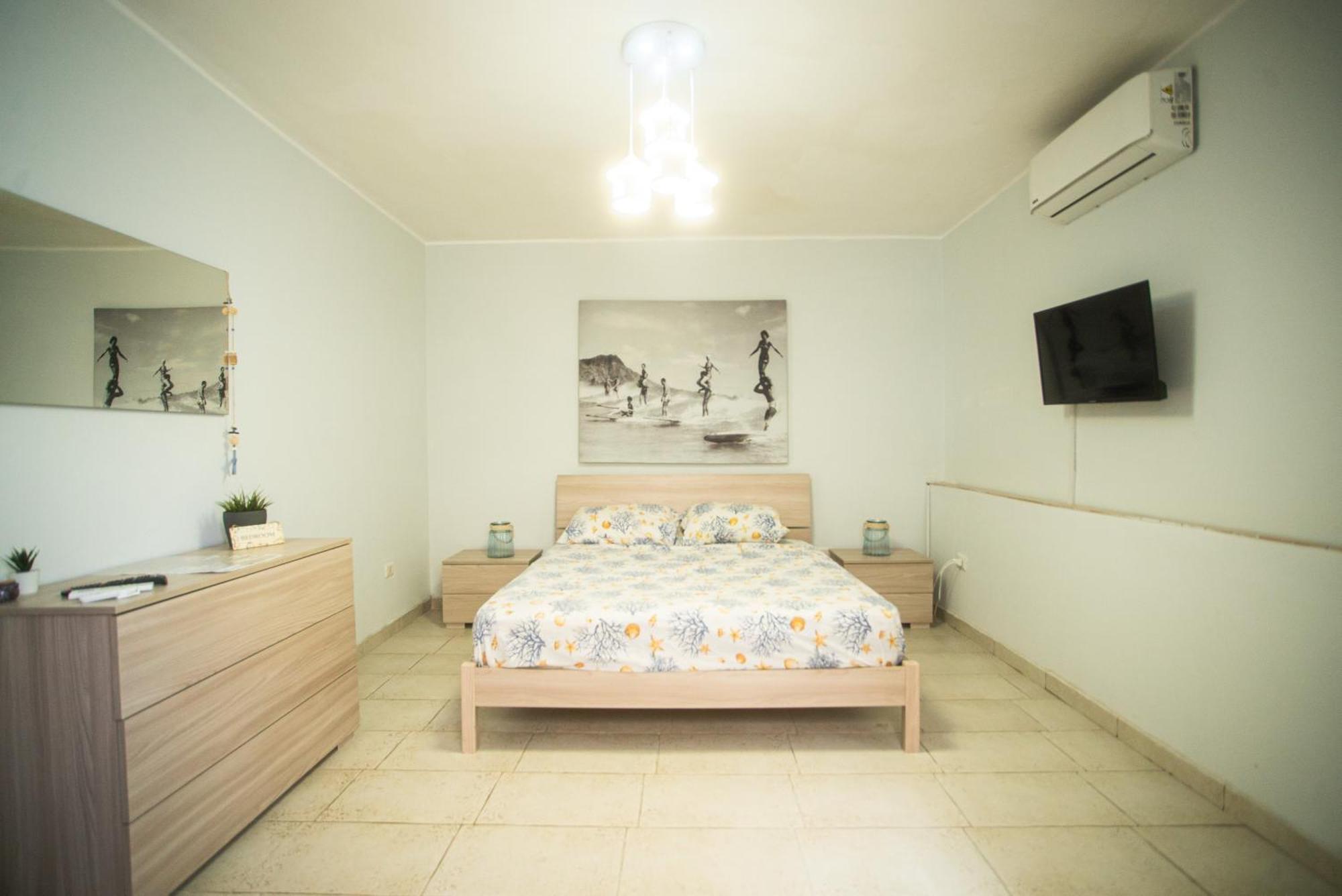 Lisaapartmenthouseサレルノ エクステリア 写真
