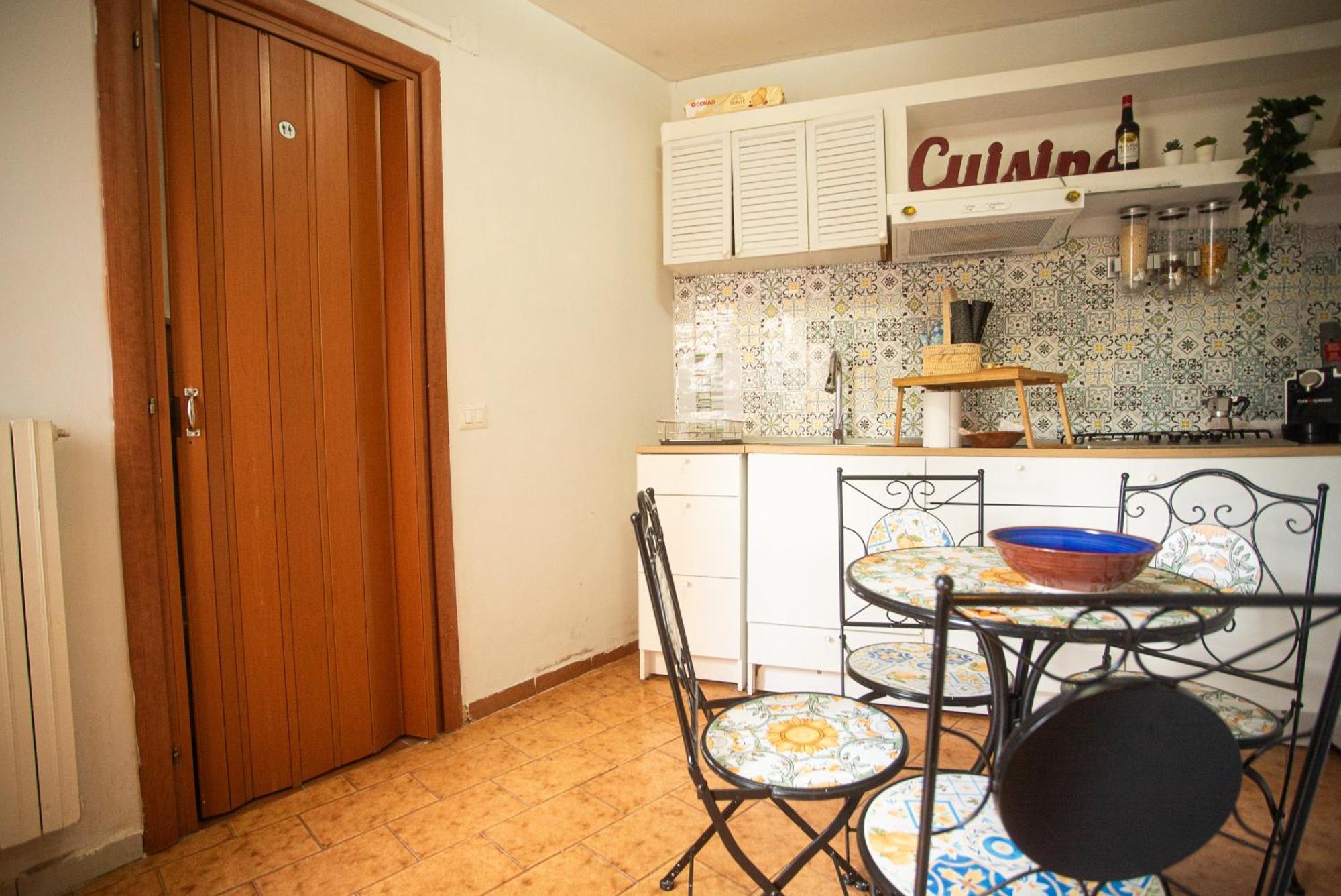 Lisaapartmenthouseサレルノ エクステリア 写真